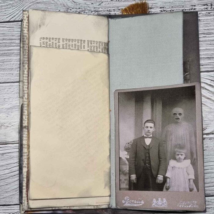 Handgefertigtes Junk Journal "Halloween Envelope" – Bild 9