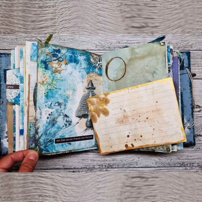 Handgefertigtes Junk Journal "Oachkatzl's Wintertale" – Bild 14